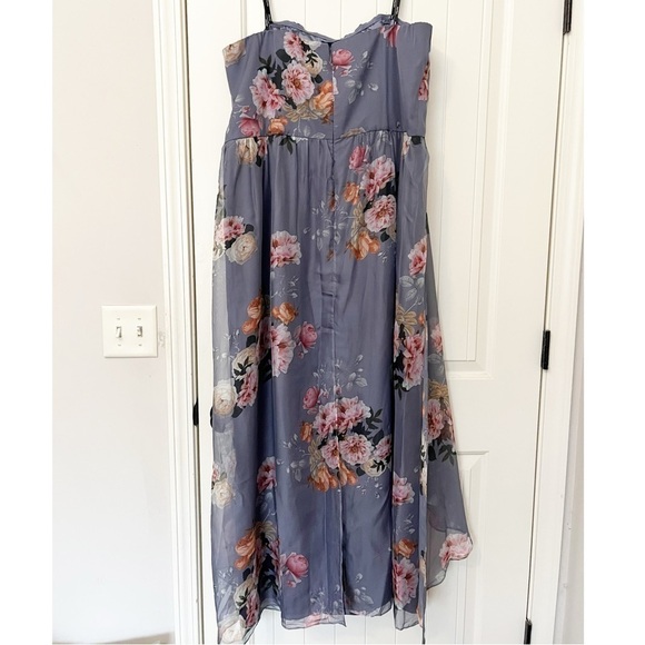 City Chic Florence Whimsy Maxi Dress - Picture 4 of 9